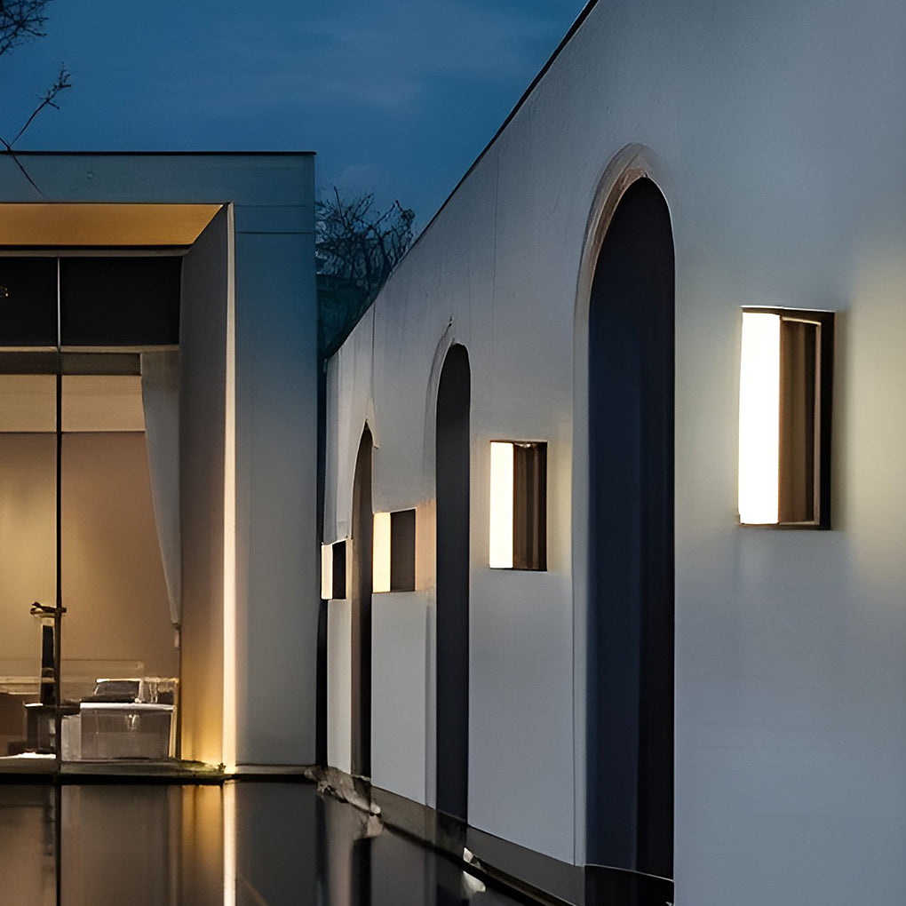 Modern LED Outdoor Wall Light with Dual-Side Solar Panels for Eco-Friendly Illumination 1