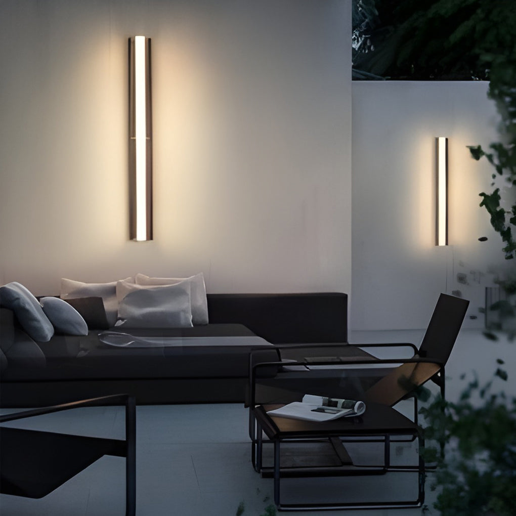 Modern LED Outdoor Wall Light with Dual-Side Solar Panels for Eco-Friendly Illumination 2